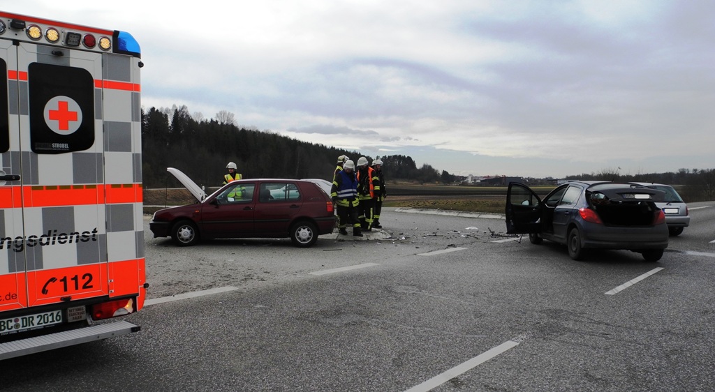 Feuerwehr Riedlingen - Verkehrsunfall B311 Riedlingen - Neufra